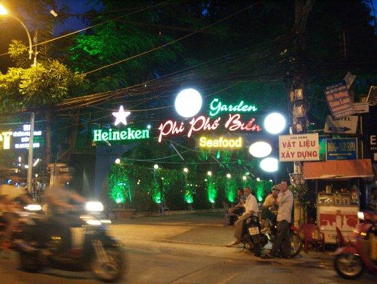 Phi Pho Bien Seafood Restaurant